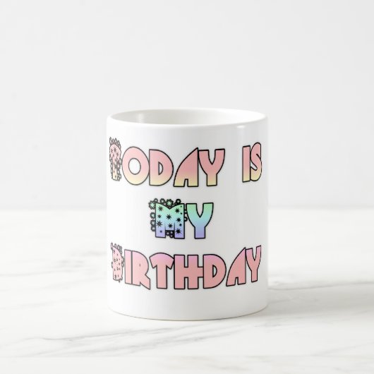 Hakuna Matataギフト今日は私の誕生日.png コーヒーマグカップ (中央)