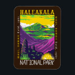 Haleakala National Park Hawaii Distressed Vintage マグネット<br><div class="desc">Haleakala vector artwork design. The park is named after Haleakalā,  a dormant volcano within its boundaries.</div>