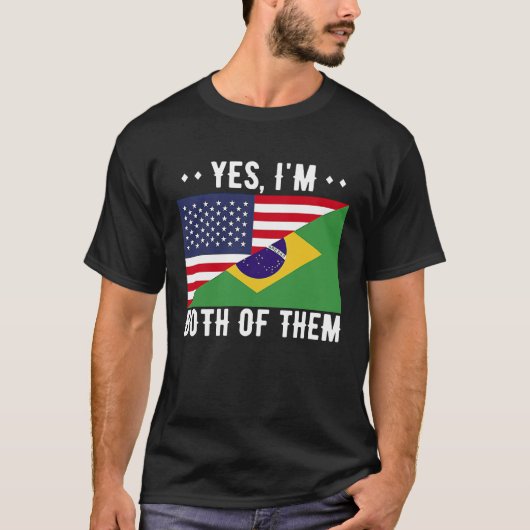 Half American Half Brazilian USA Brazil Flag Tシャツ (正面)