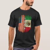Half American Half Mexican USA Flag Mexico Flag Tシャツ (正面)