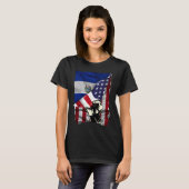 Half American Half Salvadoran ROOTS USA Flag El Sa Tシャツ (正面フル)