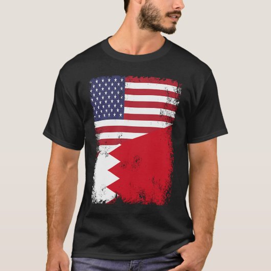 Half Bahraini Flag Vintage Bahrain USA Tシャツ (正面)