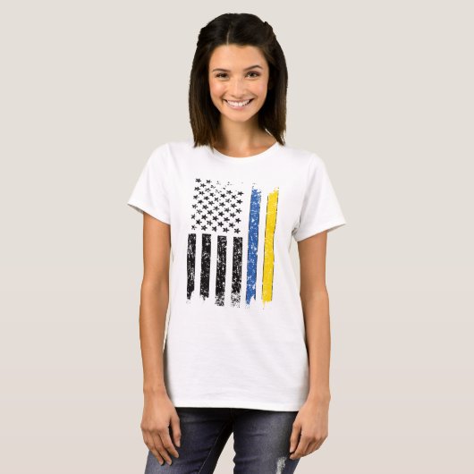 Half Ukrainian Half American Flag Ukraine USA Tシャツ (正面フル)