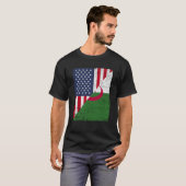 Half USA Flag Half Albania Flag American Albanian  Tシャツ (正面フル)