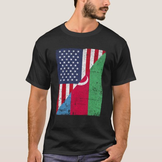 Half USA Flag Half Azerbaijan Flag American Azerba Tシャツ (正面)