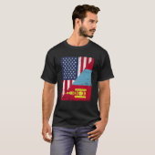 Half USA Flag Half Mongolia Flag American Mongolia Tシャツ (正面フル)