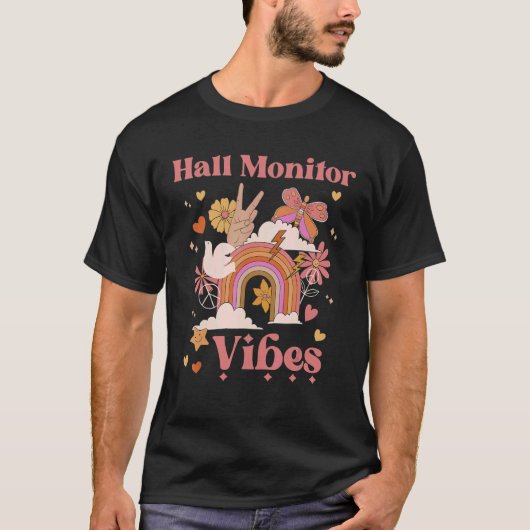 Hall Monitor Vibes School Groovy Retro Boho Rainbo Tシャツ (正面)