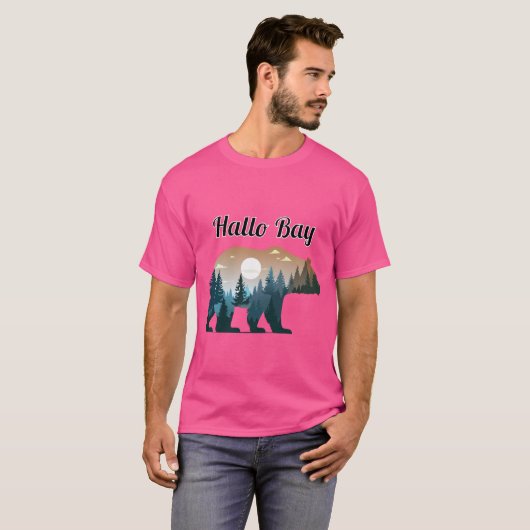 Hallo Bay Bear Silhouette with Forest Landscape in Tシャツ (正面フル)