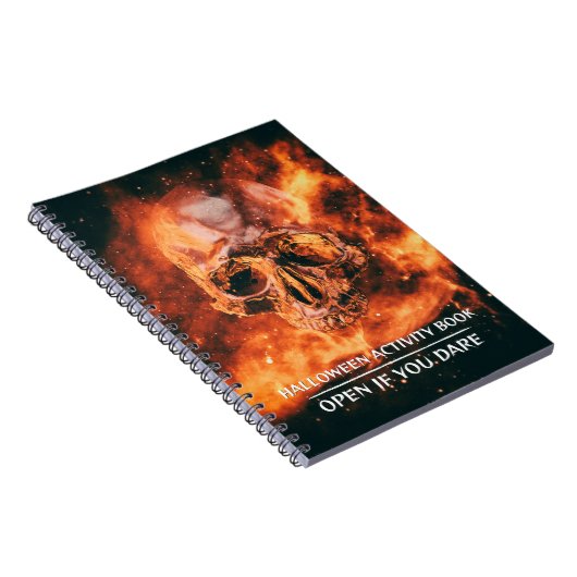 Halloween Activity Book. Flaming skull in space ノートブック (右側)