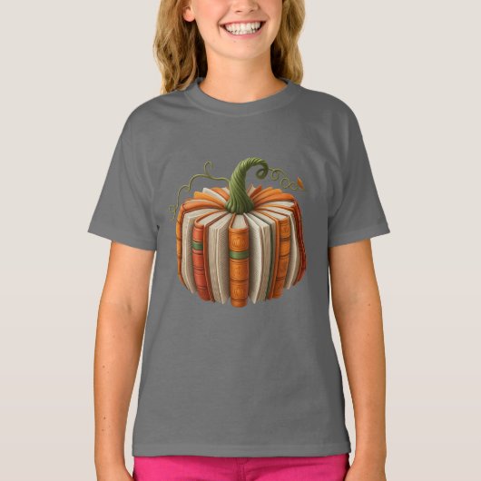 Halloween Bookish Pumpkin Shirt – Fall Reading Tシャツ (正面)