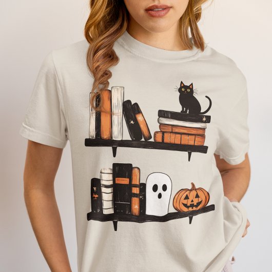 Halloween Books on Shelf Reading Enthusiast  トライブレンドＴシャツ