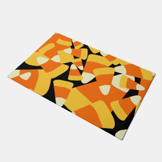 Halloween Candy Corn Seamless Pattern ドアマット (アングル)