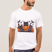 Halloween Cat with Claws and Pumpkins Tシャツ (正面)