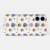 Halloween Cats and Pumpkins Pattern iPhone 16ケース (裏面横)