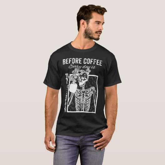 Halloween Coffee Skeleton Holds Coffee Mug Tシャツ (正面フル)