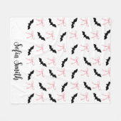 halloween Coquette pink bow and black bats フリースブランケット (正面(横))