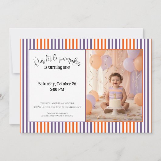 Halloween First Birthday Invitation | Cute Pumpkin 招待状 (正面)