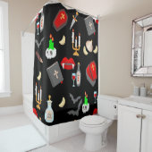 halloween gothic vampire hunter garlic dagger fang シャワーカーテン (インサイチュ)
