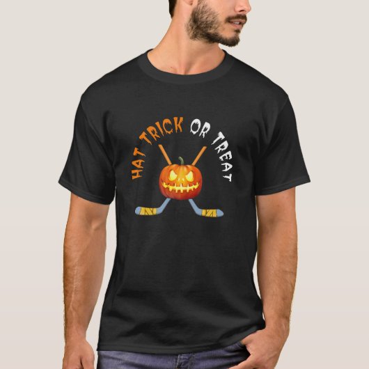 Halloween Ice Hockey Player Hat Trick Or Treat Fun Tシャツ (正面)