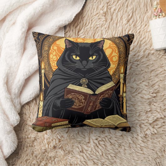 Halloween In Hardback A Cat Reading Books クッション (ブランケット)