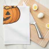 Halloween Kitty inside a pumpkin Classic T-Shirt キッチンタオル (四つ折り)
