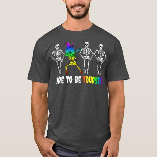 Halloween LGBT Pride Costume  Dare To Be Gay Tシャツ (正面)