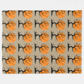 Halloween Moonlit Trees フリースブランケット (正面(横))