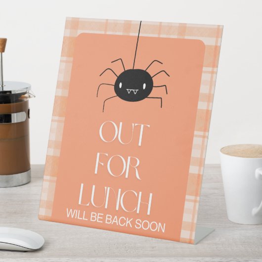 Halloween Orange Gingham Spider Out For Lunch  台座サイン (インサイチュ)