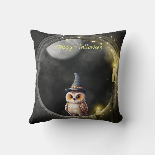Halloween Owl in Round Tower Window クッション (裏面)