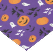 Halloween pumpkins ghosts bats fun purple pattern テーブルクロス (アングル)