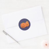 Halloween Pumpkins Pair on Purple ラウンドシール (封筒)