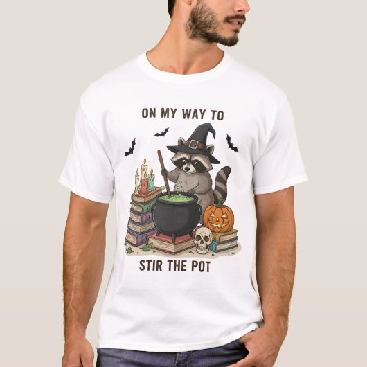 Halloween Raccoon Wizard Funny Modern Tri-Blend Tシャツ (正面)