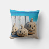 Halloween Seashore Sand Jack o' Lanterns  クッション (正面)