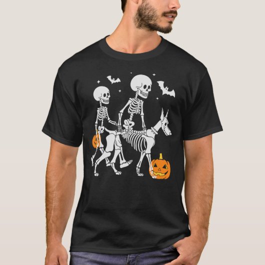 Halloween Skeleton Walking Doberman Dog Tシャツ (正面)