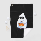 Halloween sloth dressed as ghost going trick or tr ゴルフタオル (インサイチュ)