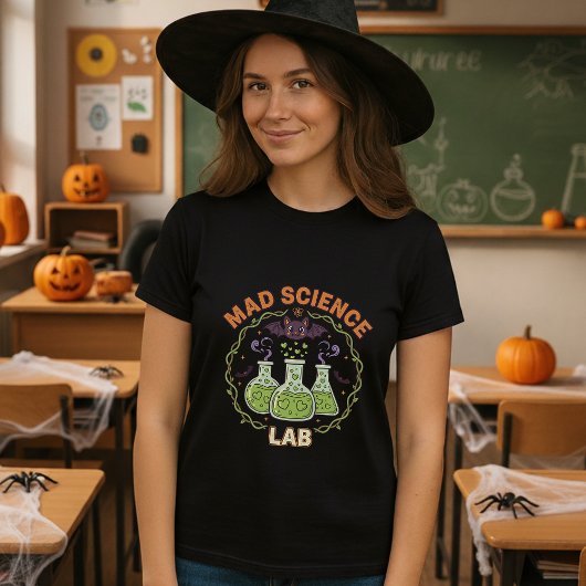 Halloween Teacher Mad Science Lab Spooky Chemistry Tシャツ
