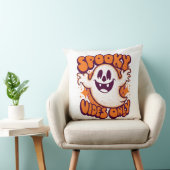 Halloween Throw Pillow – Spooky Vibes Only Ghost  クッション (椅子)