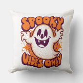 Halloween Throw Pillow – Spooky Vibes Only Ghost  クッション (正面)