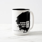 Halloween Witch Coffee Broomstick Parking Funny ツートーンマグカップ (正面右)