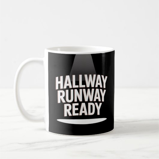 Hallway Runway Ready Sassy Bold School Girl コーヒーマグカップ (左)