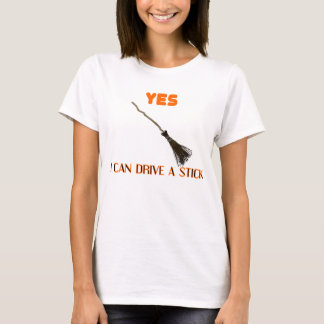 HaloweenのTシャツのおもしろTシャツのほうき Tシャツ