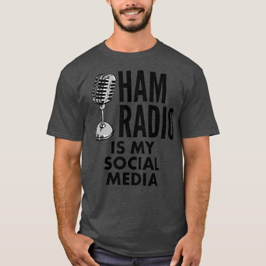 Ham Radioは私のソーシャルメディア Tシャツ (正面)