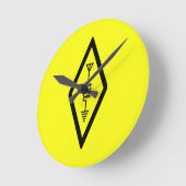 HAM Radio Operator Symbol International Yellow ラウンド壁時計 (傾斜)