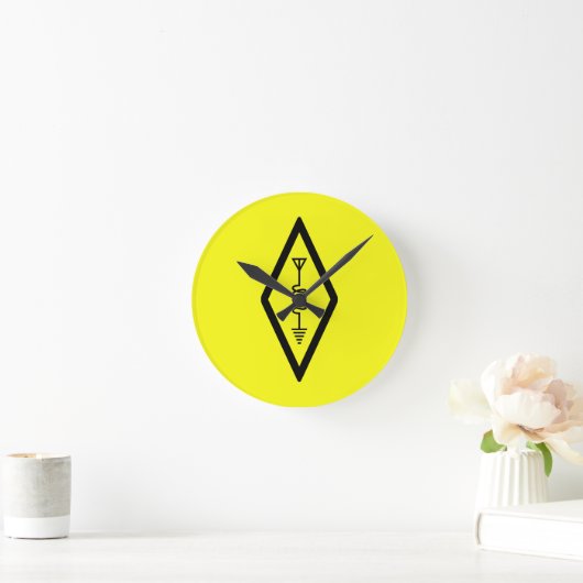 HAM Radio Operator Symbol International Yellow ラウンド壁時計 (ホーム)