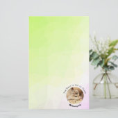 Hammyville – かわいいハムスターとやる気を起こさせる引用文 便箋 (スタンド正面)