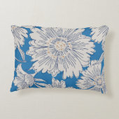 Hand drawn abstract garden flowers. Contour drawin アクセントクッション (裏面)