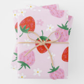 Hand-Drawn Aesthetic Strawberry Seamless Pattern ラッピングペーパーシート (インサイチュ)