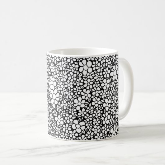Hand Drawn Black and White Flower Pattern コーヒーマグカップ (正面右)