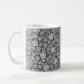 Hand Drawn Black and White Flower Pattern コーヒーマグカップ (左)