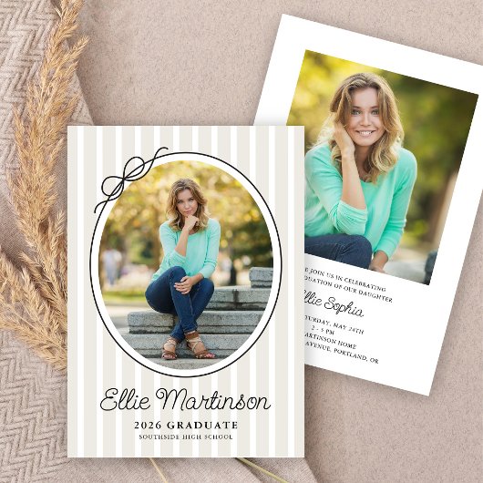 Hand Drawn Bow Photo Graduation Party Invitation 招待状